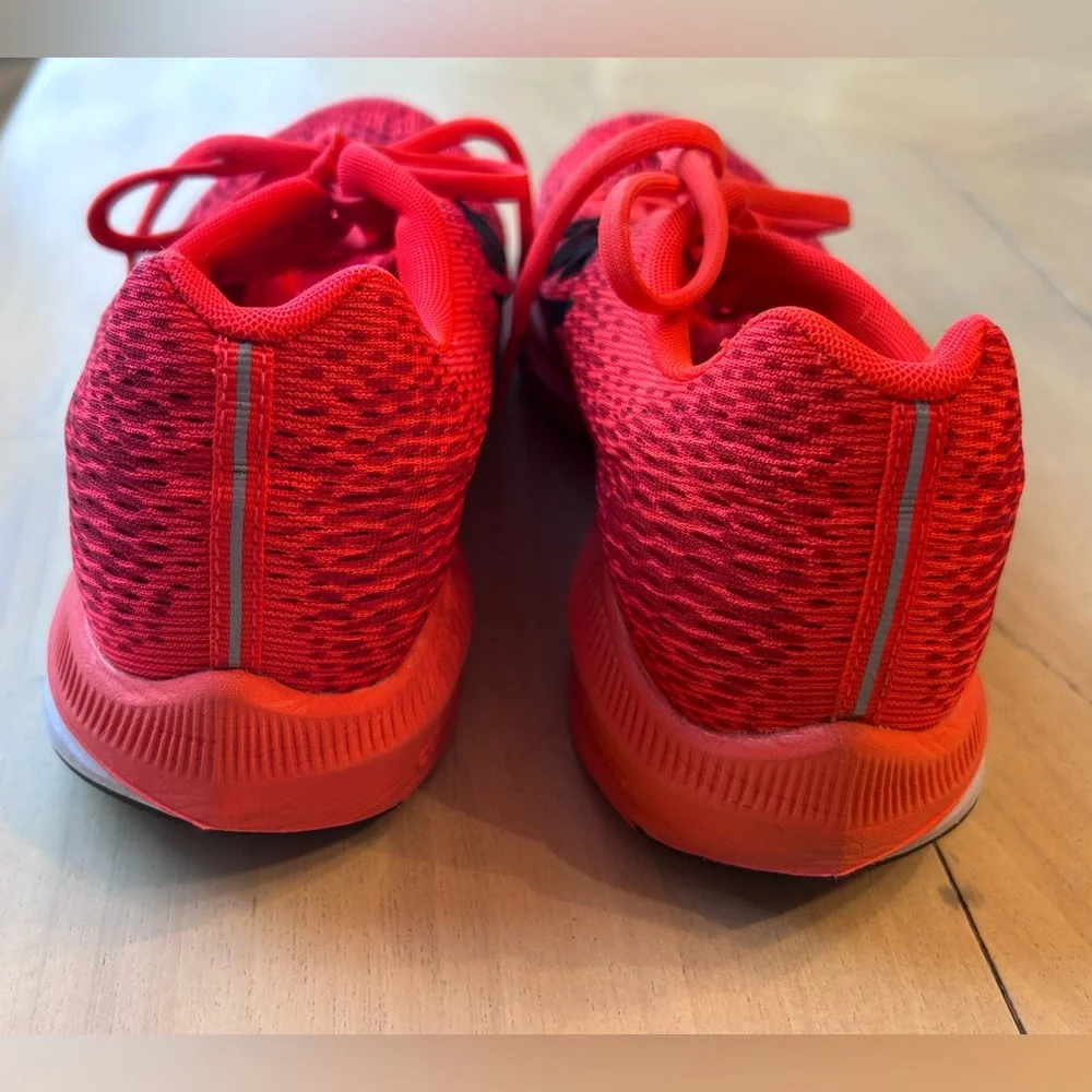Nike Bright Red Running Shoes Zoom Winflo 5 size 9 - Picture 6 of 9